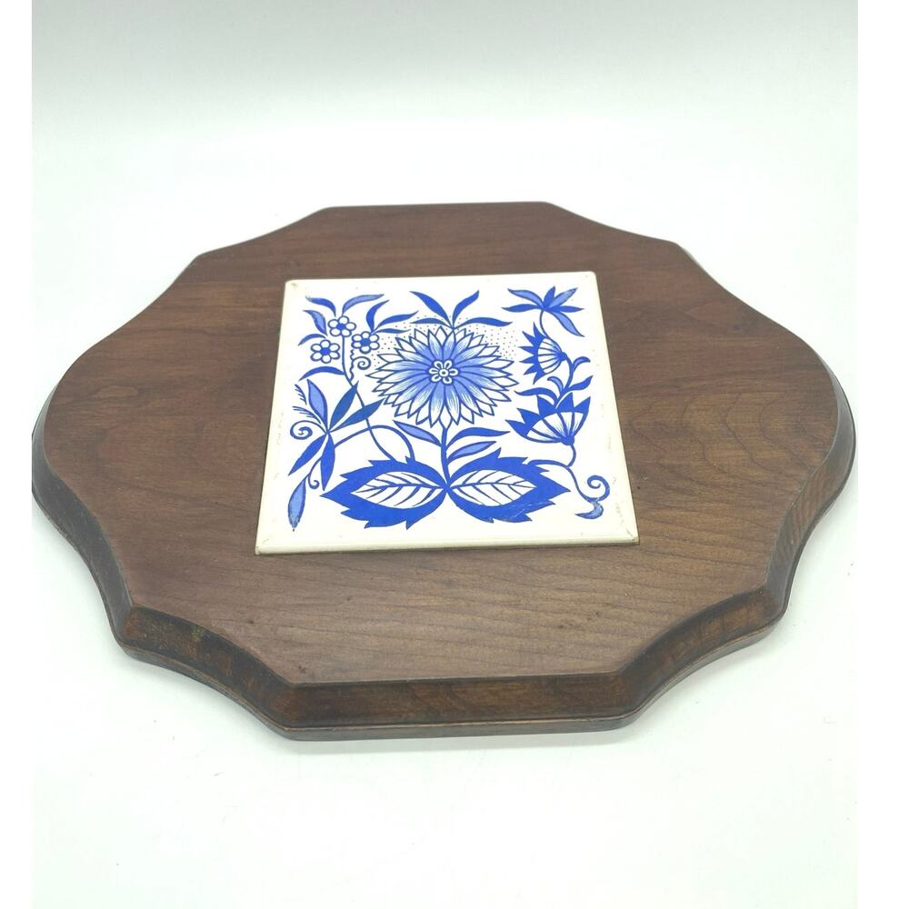 Handmade Wooden Wall Plaque Trivet with Blue‎ white tile